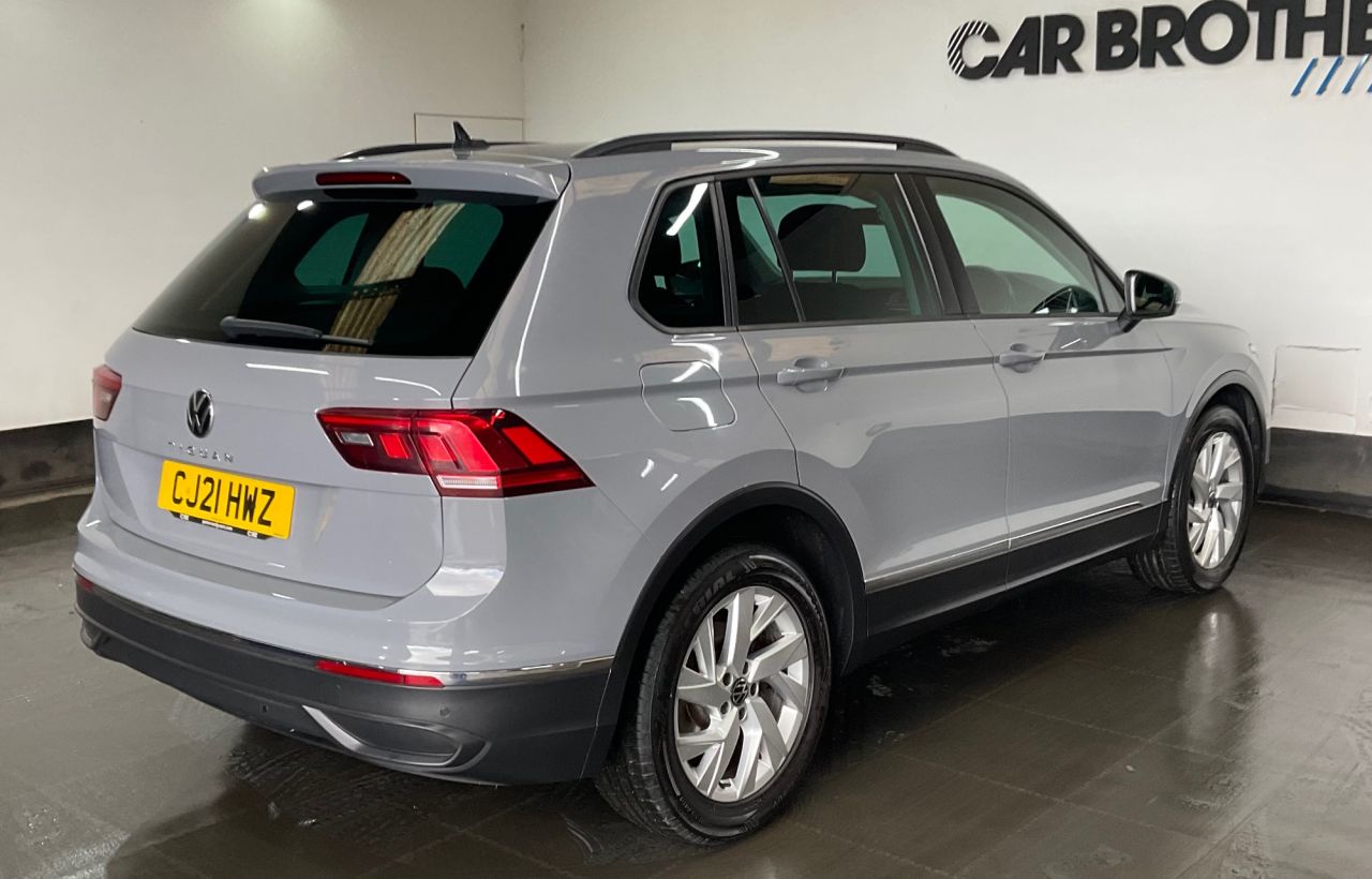 2021 VOLKSWAGEN TIGUAN 1.5 TSI Life SUV 5dr Petrol Manual Euro 6 (s/s) (130 ps) - vehicle photo 5 for sale on PureCar