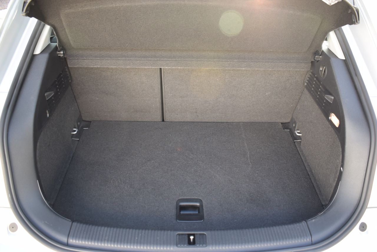 2012 AUDI A1 1.4 TFSI Sport Hatchback 3dr Petrol Manual Euro 5 (s/s) (122 ps) Good Servi - vehicle photo 20 for sale on PureCar