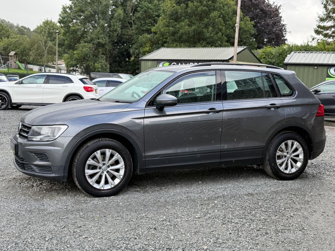 2017 VOLKSWAGEN TIGUAN 2.0 TDI S SUV 5dr Diesel Manual Euro 6 (s/s) (115 ps) - vehicle photo 3 for sale on PureCar