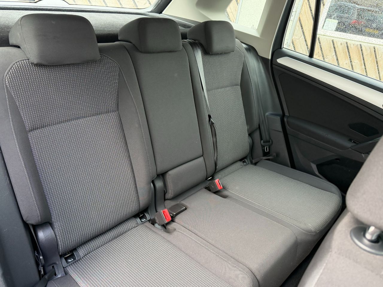 2017 VOLKSWAGEN TIGUAN 2.0 TDI S SUV 5dr Diesel Manual Euro 6 (s/s) (115 ps) - vehicle photo 7 for sale on PureCar