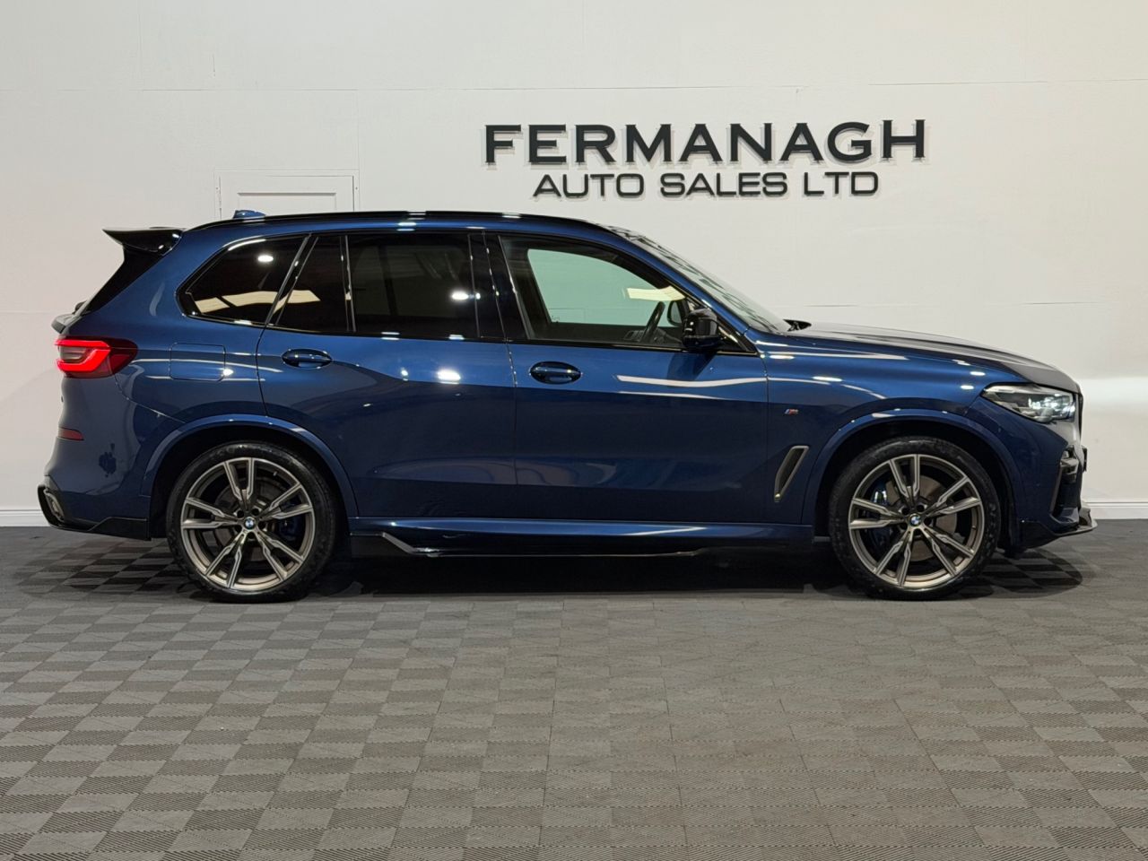 2021 BMW X5 3.0 M50d SUV 5dr Diesel Auto xDrive Euro 6 (s/s) (400 ps) - vehicle photo 2 for sale on PureCar