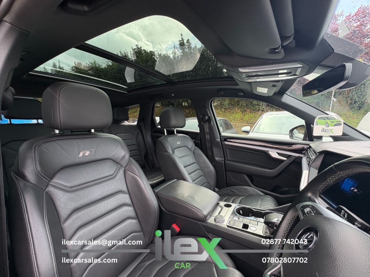 2018 VOLKSWAGEN TOUAREG 3.0 TDI V6 R-Line Tech SUV 5dr Diesel Tiptronic 4Motion Euro 6 (s/s) (286 p - vehicle photo 9 for sale on PureCar
