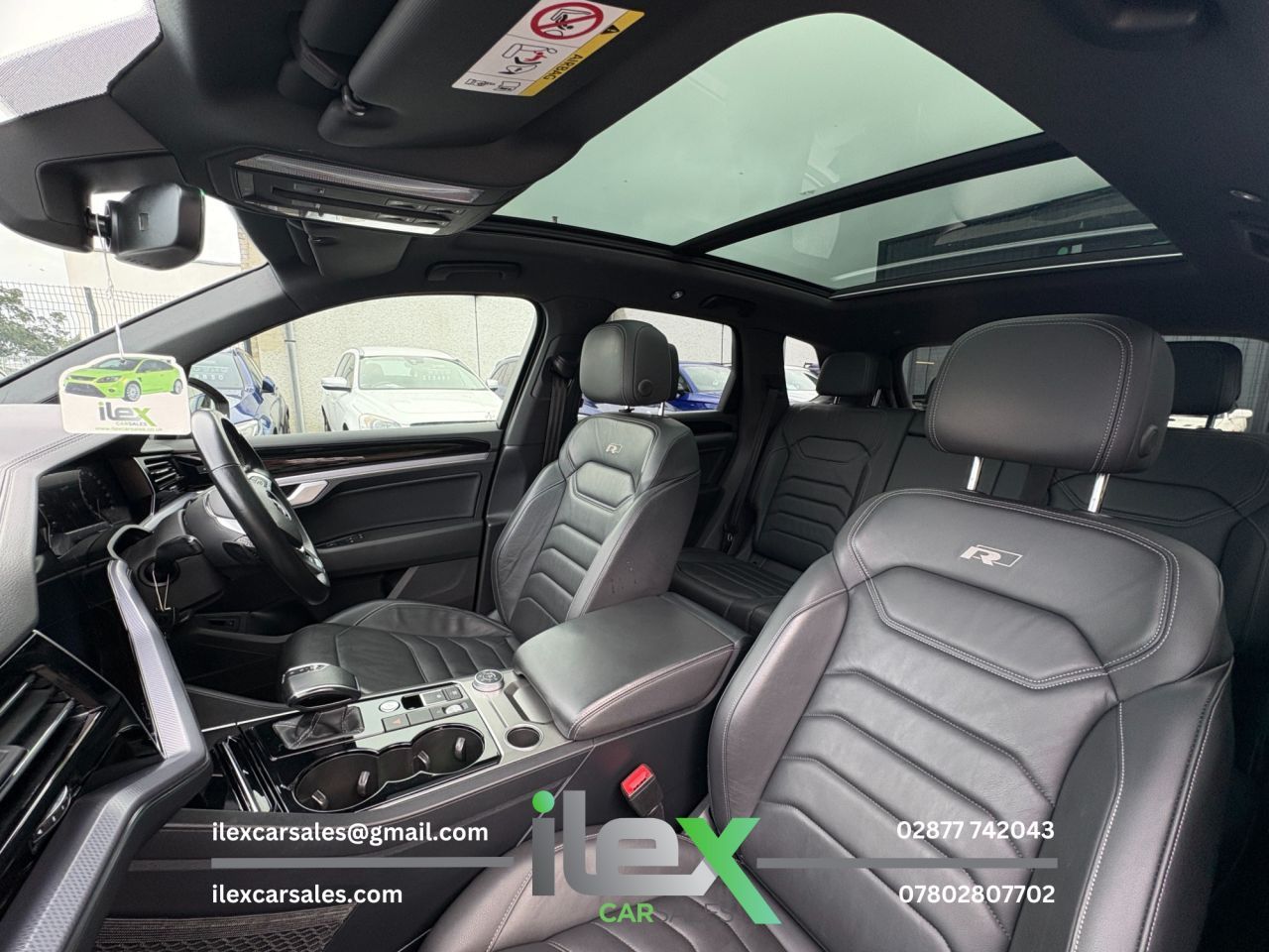2018 VOLKSWAGEN TOUAREG 3.0 TDI V6 R-Line Tech SUV 5dr Diesel Tiptronic 4Motion Euro 6 (s/s) (286 p - vehicle photo 11 for sale on PureCar