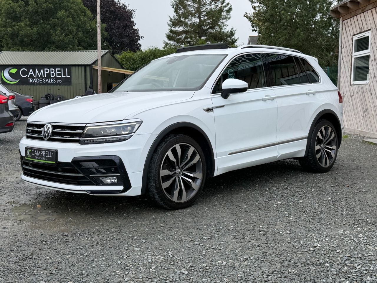 2018 VOLKSWAGEN TIGUAN 2.0 TDI R-Line SUV 5dr Diesel Manual 4Motion Euro 6 (s/s) (150 ps) - vehicle photo 4 for sale on PureCar