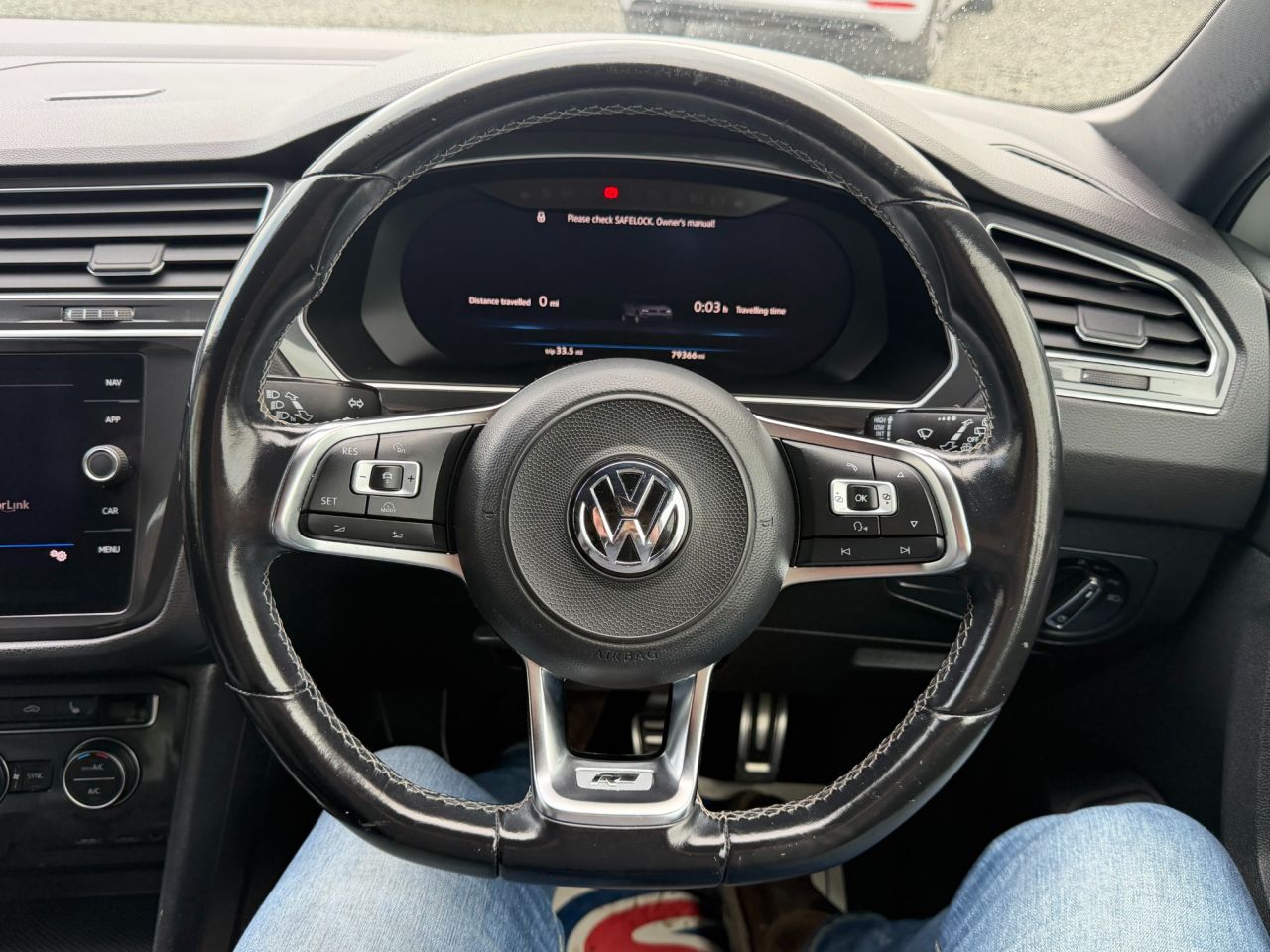 2018 VOLKSWAGEN TIGUAN 2.0 TDI R-Line SUV 5dr Diesel Manual 4Motion Euro 6 (s/s) (150 ps) - vehicle photo 17 for sale on PureCar