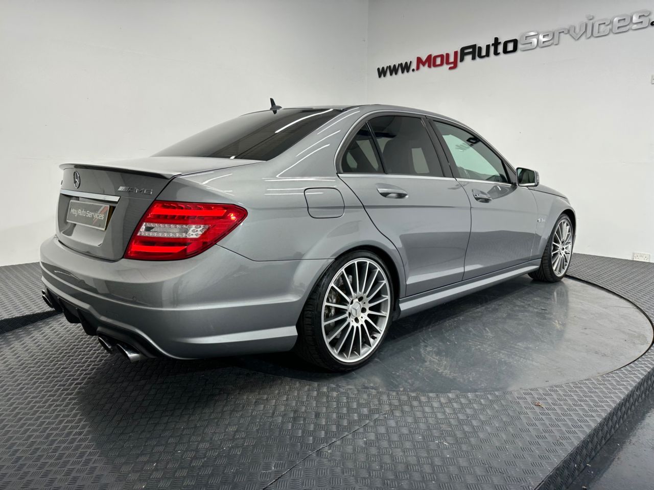 2011 MERCEDES C CLASS 6.3 C63 V8 AMG Edition 125 Saloon 4dr Petrol SpdS MCT Euro 5 (457 ps) - vehicle photo 15 for sale on PureCar