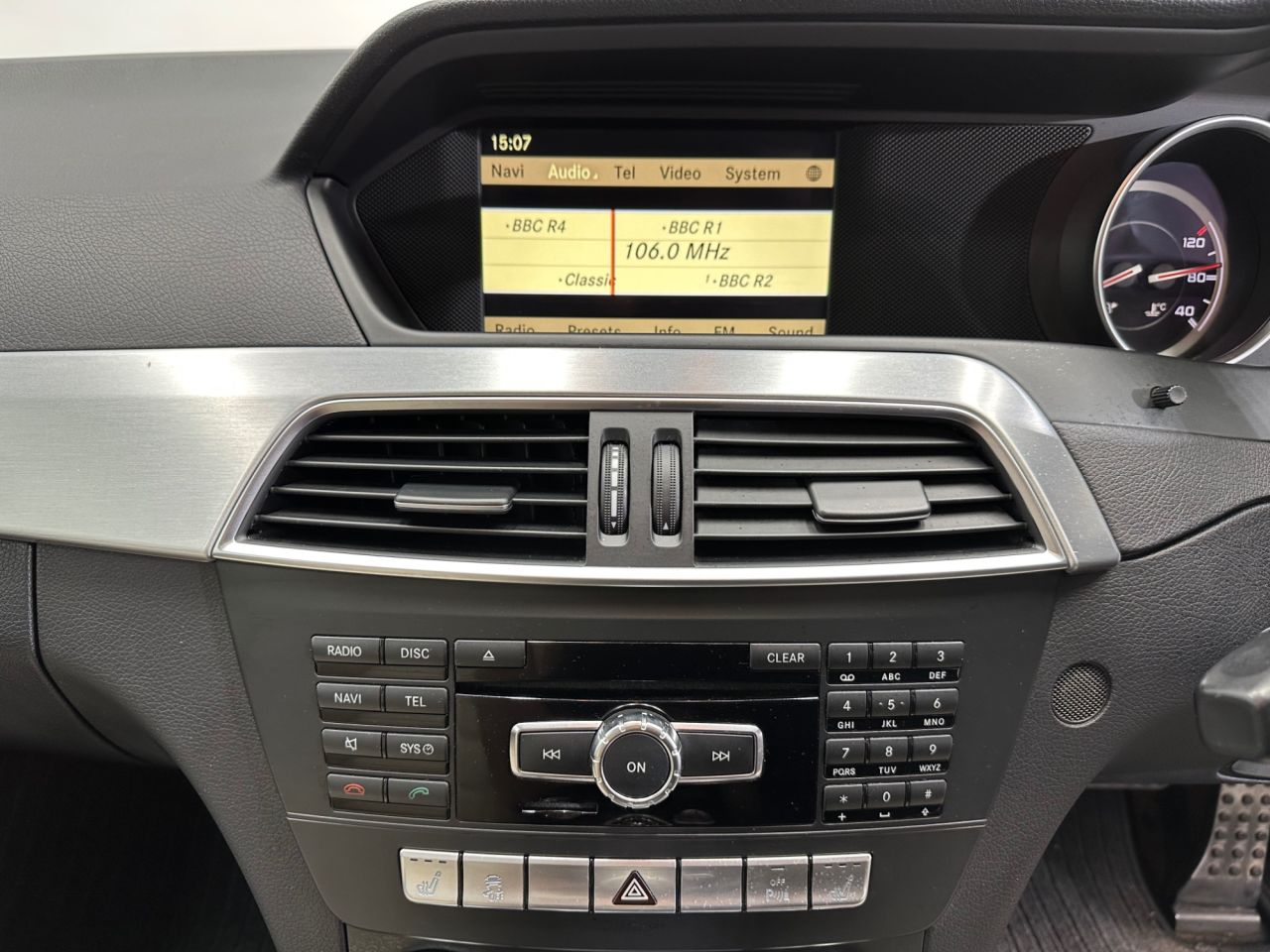 2011 MERCEDES C CLASS 6.3 C63 V8 AMG Edition 125 Saloon 4dr Petrol SpdS MCT Euro 5 (457 ps) - vehicle photo 20 for sale on PureCar