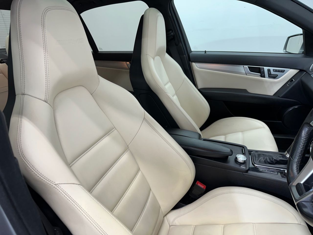 2011 MERCEDES C CLASS 6.3 C63 V8 AMG Edition 125 Saloon 4dr Petrol SpdS MCT Euro 5 (457 ps) - vehicle photo 23 for sale on PureCar