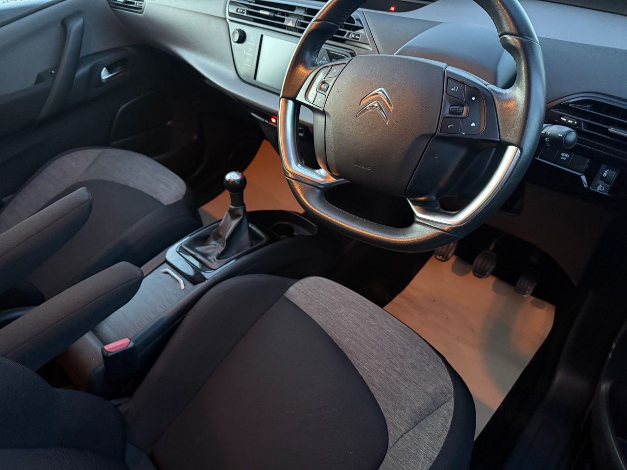 2018 CITROEN GRAND C4 SPACETOURER 1.6 BlueHDi Touch Edition MPV 5dr Diesel Manual Euro 6 (s/s) (100 ps) - vehicle photo 2 for sale on PureCar