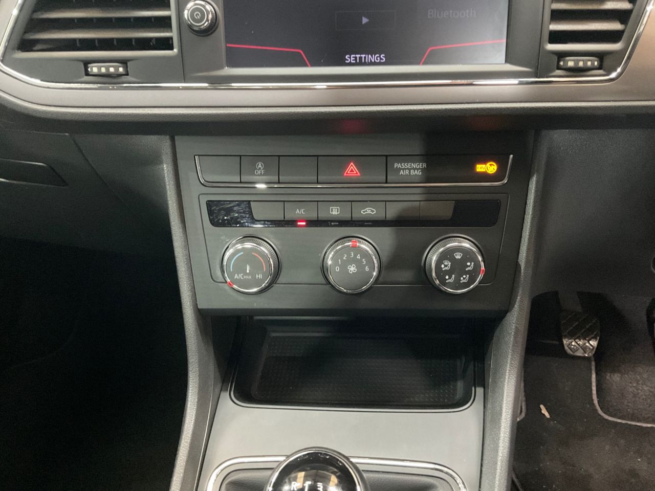 2019 SEAT LEON 1.5 TSI EVO SE Hatchback 5dr Petrol Manual Euro 6 (s/s) (130 ps) - vehicle photo 17 for sale on PureCar