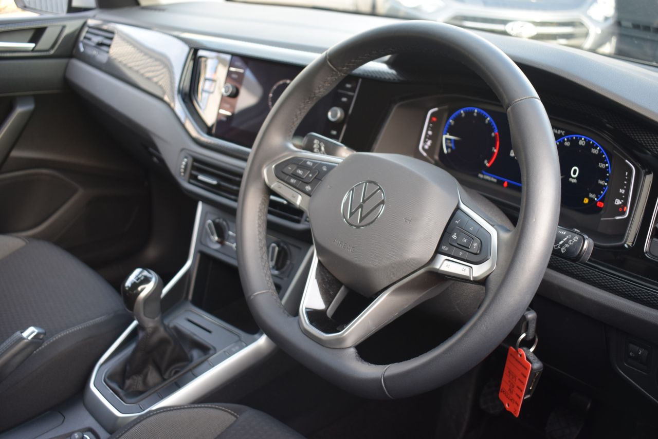 2022 VOLKSWAGEN POLO 1.0 EVO Life Hatchback 5dr Petrol Manual Euro 6 (s/s) (80 ps) 1 Owner - vehicle photo 17 for sale on PureCar