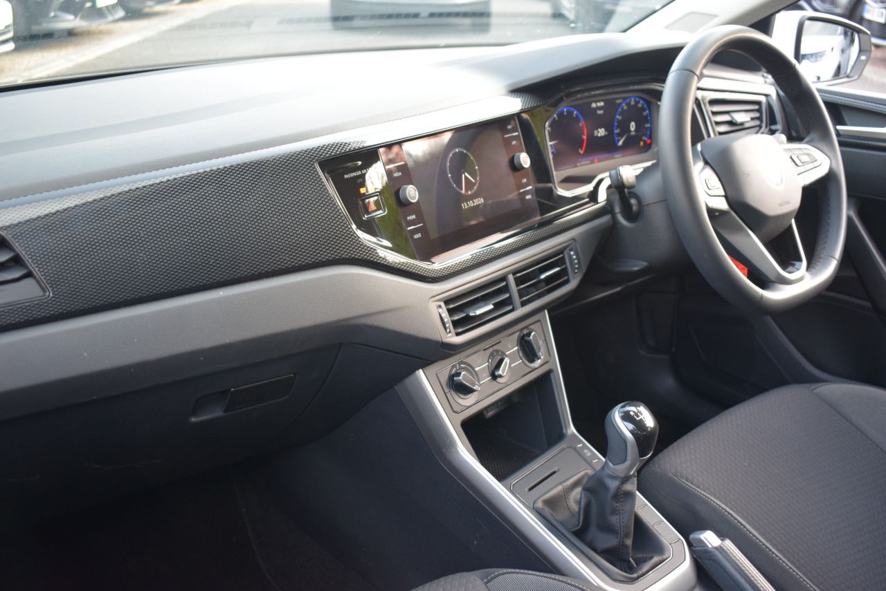 2022 VOLKSWAGEN POLO 1.0 EVO Life Hatchback 5dr Petrol Manual Euro 6 (s/s) (80 ps) 1 Owner - vehicle photo 18 for sale on PureCar