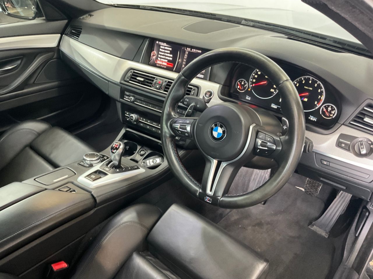 2016 BMW M5 4.4 V8 Saloon 4dr Petrol DCT Euro 6 (s/s) (560 ps) - vehicle photo 18 for sale on PureCar