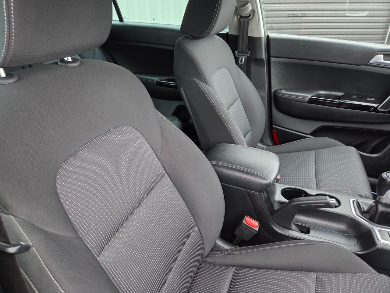 2019 KIA SPORTAGE 1.6 T-GDi 2 SUV 5dr Petrol Manual AWD Euro 6 (s/s) (174 bhp) - vehicle photo 10 for sale on PureCar