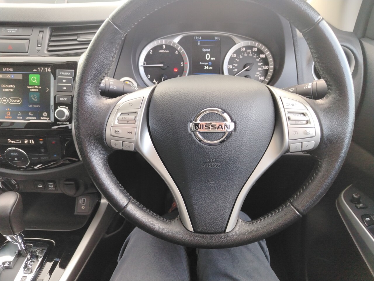2020 NISSAN NAVARA 2.3 dCi Tekna Pickup Double Cab 4dr Diesel Auto 4WD Euro 6 (190 ps) - vehicle photo 17 for sale on PureCar