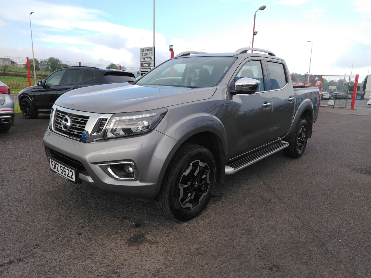 2020 NISSAN NAVARA 2.3 dCi Tekna Pickup Double Cab 4dr Diesel Auto 4WD Euro 6 (190 ps) - vehicle photo 24 for sale on PureCar
