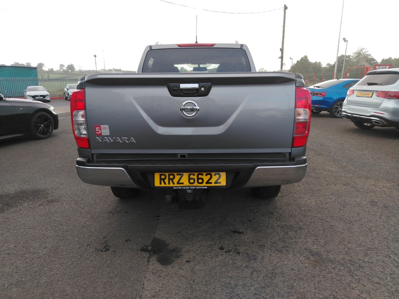2020 NISSAN NAVARA 2.3 dCi Tekna Pickup Double Cab 4dr Diesel Auto 4WD Euro 6 (190 ps) - vehicle photo 8 for sale on PureCar