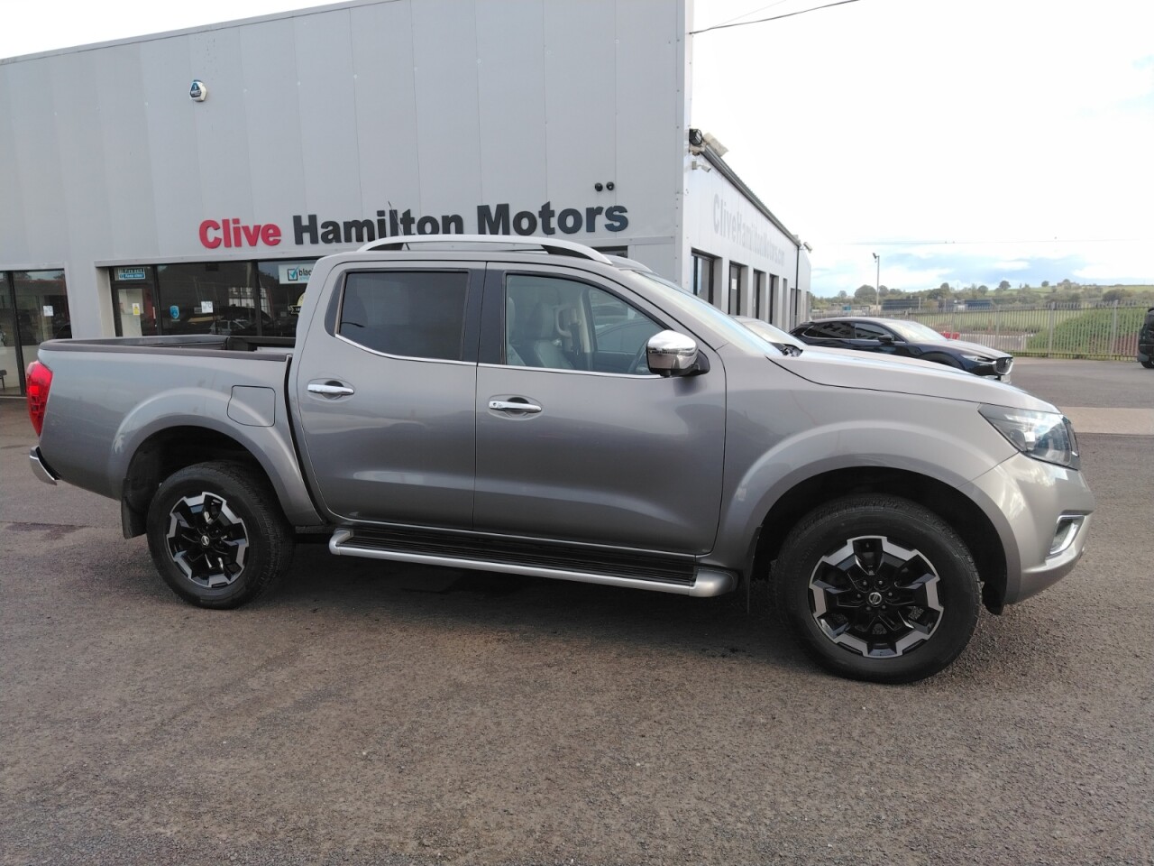 2020 NISSAN NAVARA 2.3 dCi Tekna Pickup Double Cab 4dr Diesel Auto 4WD Euro 6 (190 ps) - vehicle photo 34 for sale on PureCar