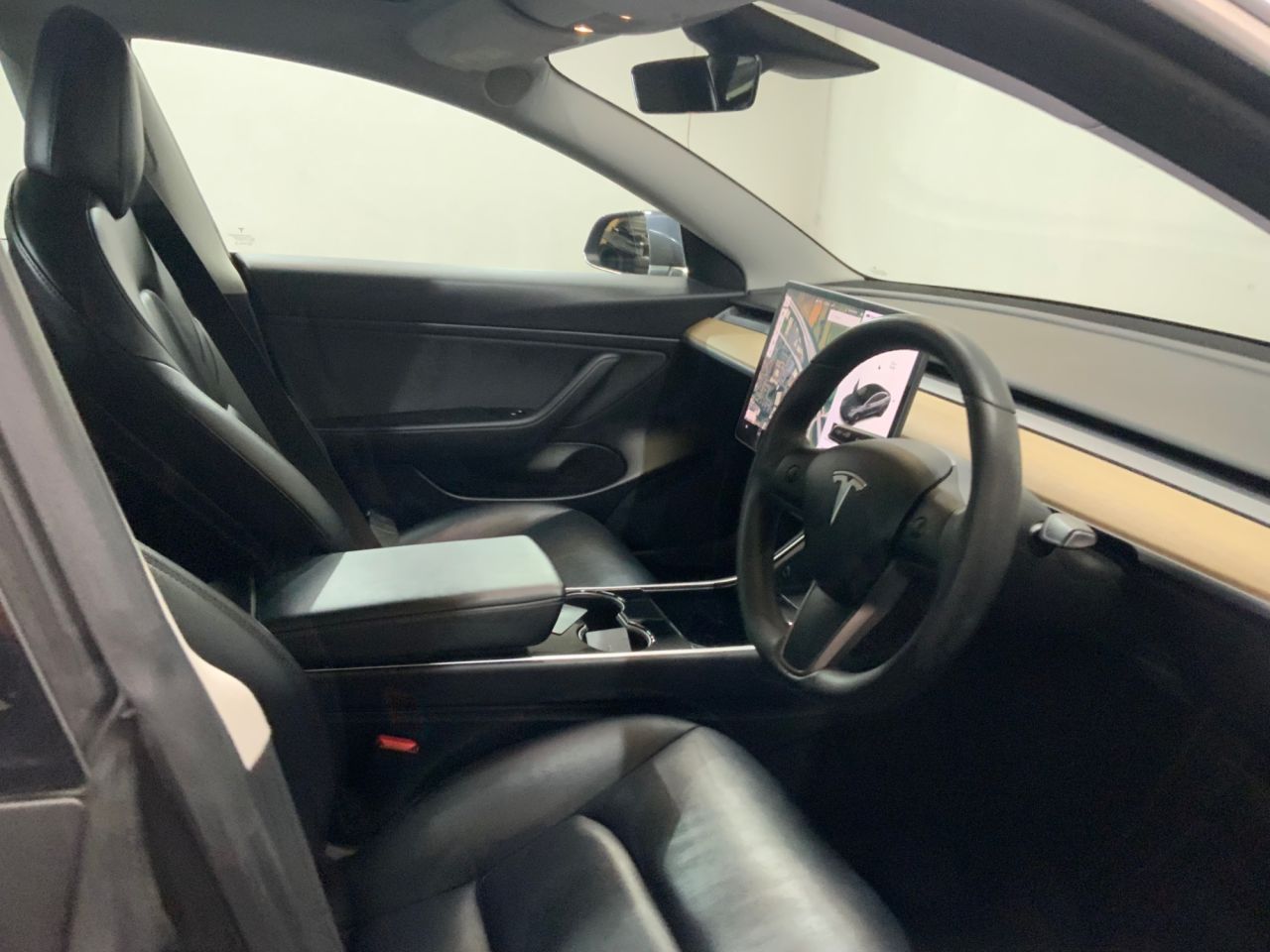 2020 TESLA Model 3 (Dual Motor) Long Range Saloon 4dr Electric Auto 4WDE (346 ps) - vehicle photo 18 for sale on PureCar