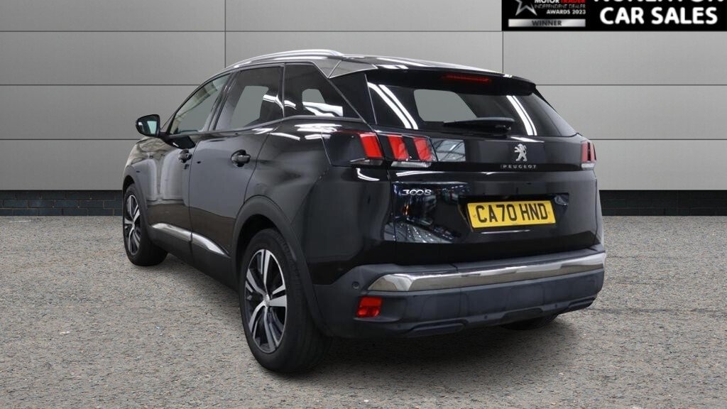 2020 Peugeot 3008 — image 2