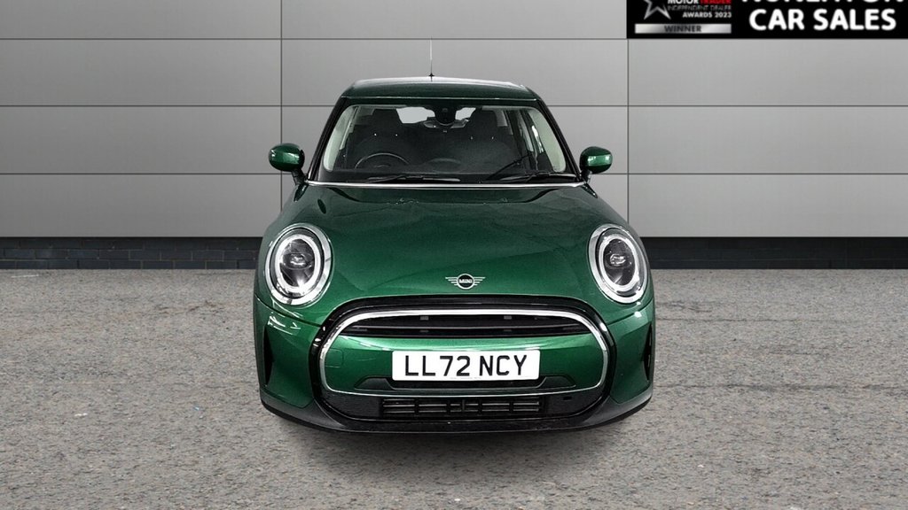 2022 MINI Hatch — image 7