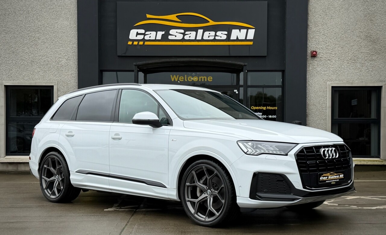 AUDI Q7 2024