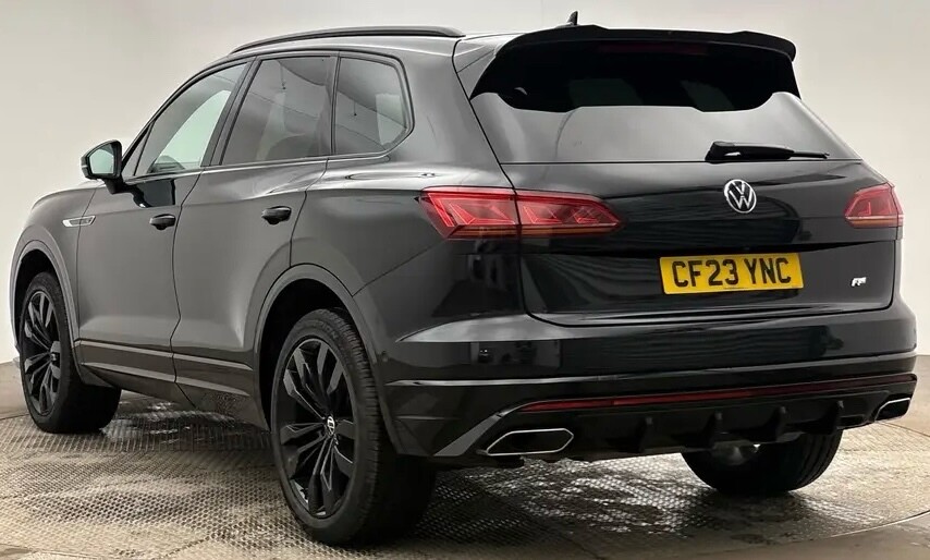 2023 VOLKSWAGEN TOUAREG 3.0 TDI V6 Black Edition SUV 5dr Diesel Tiptronic 4Motion Euro 6 (s/s) (286 - vehicle photo 3 for sale on PureCar
