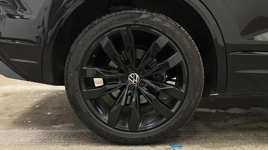 2023 VOLKSWAGEN TOUAREG 3.0 TDI V6 Black Edition SUV 5dr Diesel Tiptronic 4Motion Euro 6 (s/s) (286 - vehicle photo 5 for sale on PureCar
