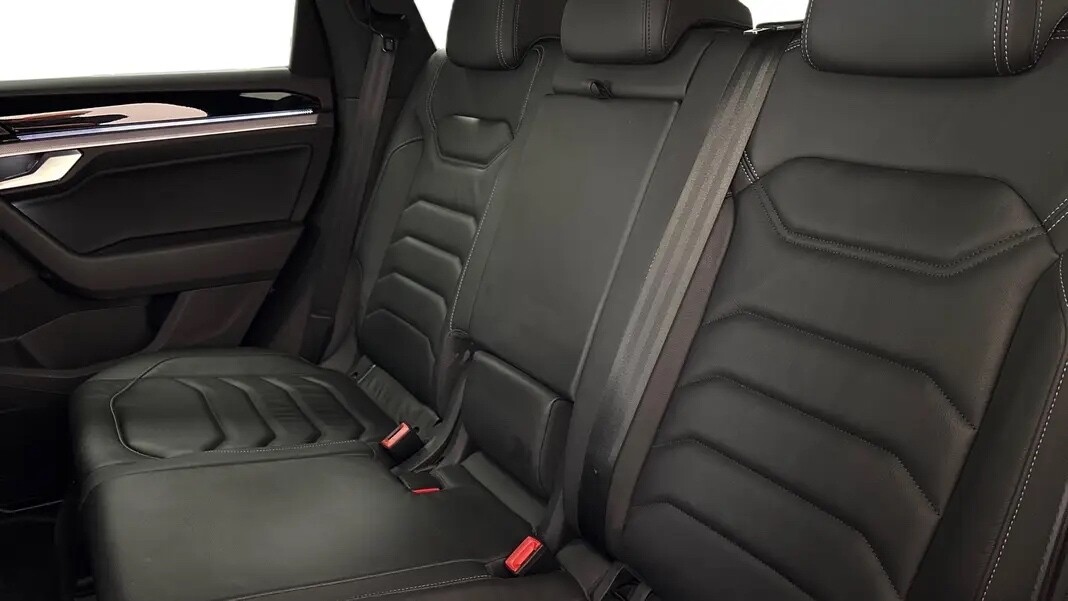 2023 VOLKSWAGEN TOUAREG 3.0 TDI V6 Black Edition SUV 5dr Diesel Tiptronic 4Motion Euro 6 (s/s) (286 - vehicle photo 6 for sale on PureCar