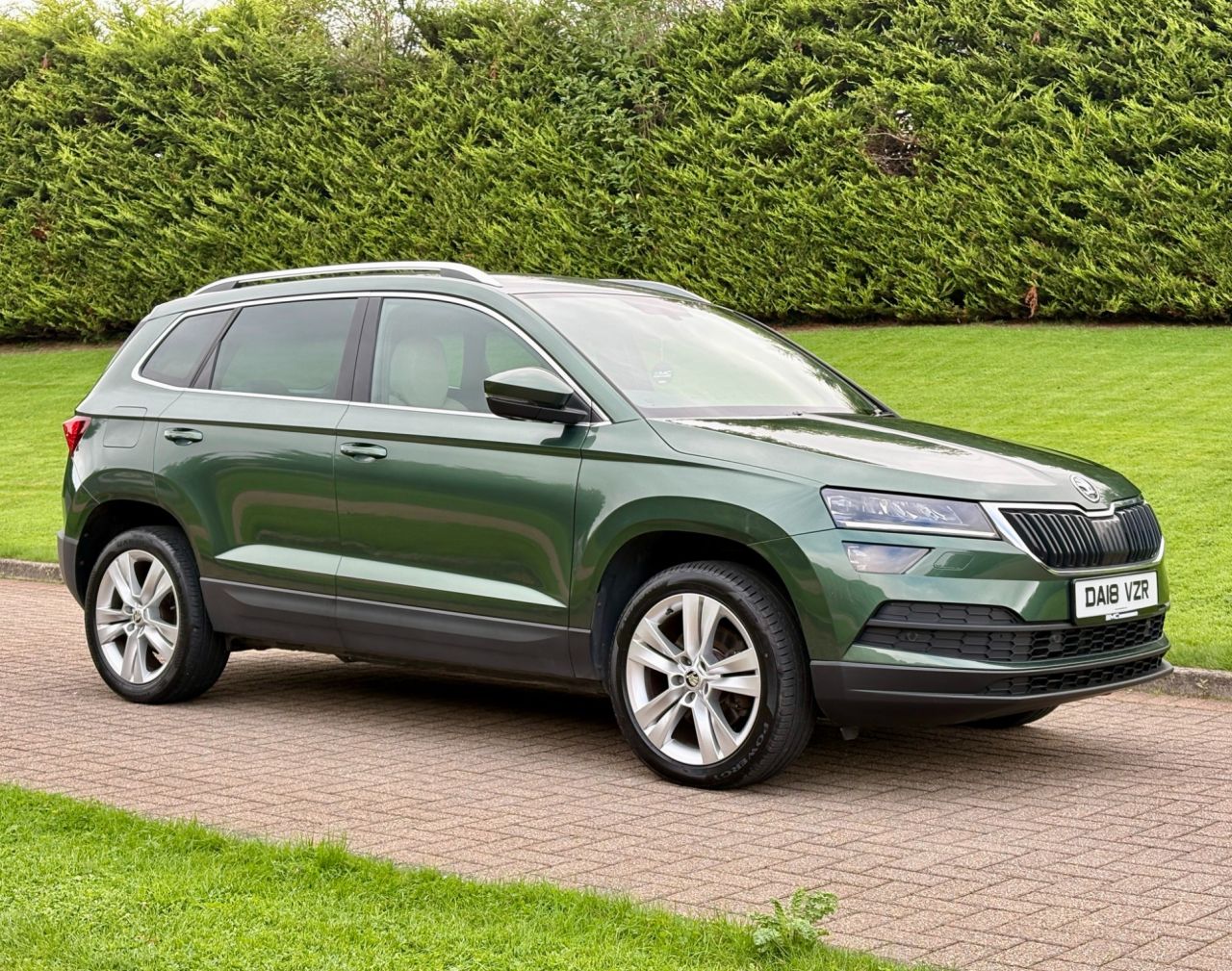 2018 SKODA KAROQ 1.6 TDI SE L SUV 5dr Diesel DSG Euro 6 (s/s) (115 ps) - vehicle photo 5 for sale on PureCar