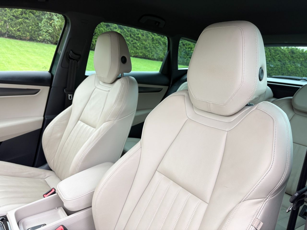 2018 SKODA KAROQ 1.6 TDI SE L SUV 5dr Diesel DSG Euro 6 (s/s) (115 ps) - vehicle photo 13 for sale on PureCar