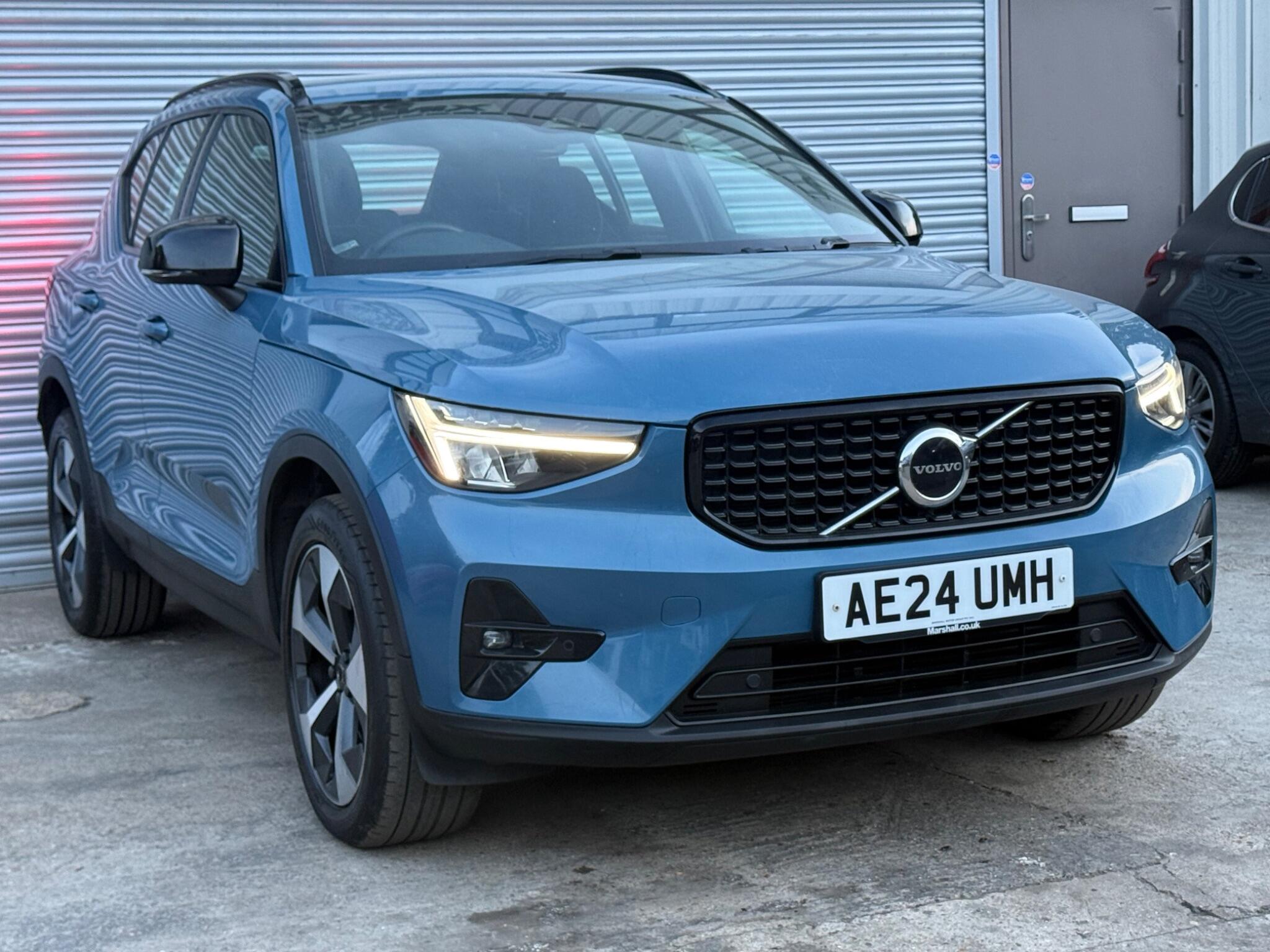 2024 Volvo XC40