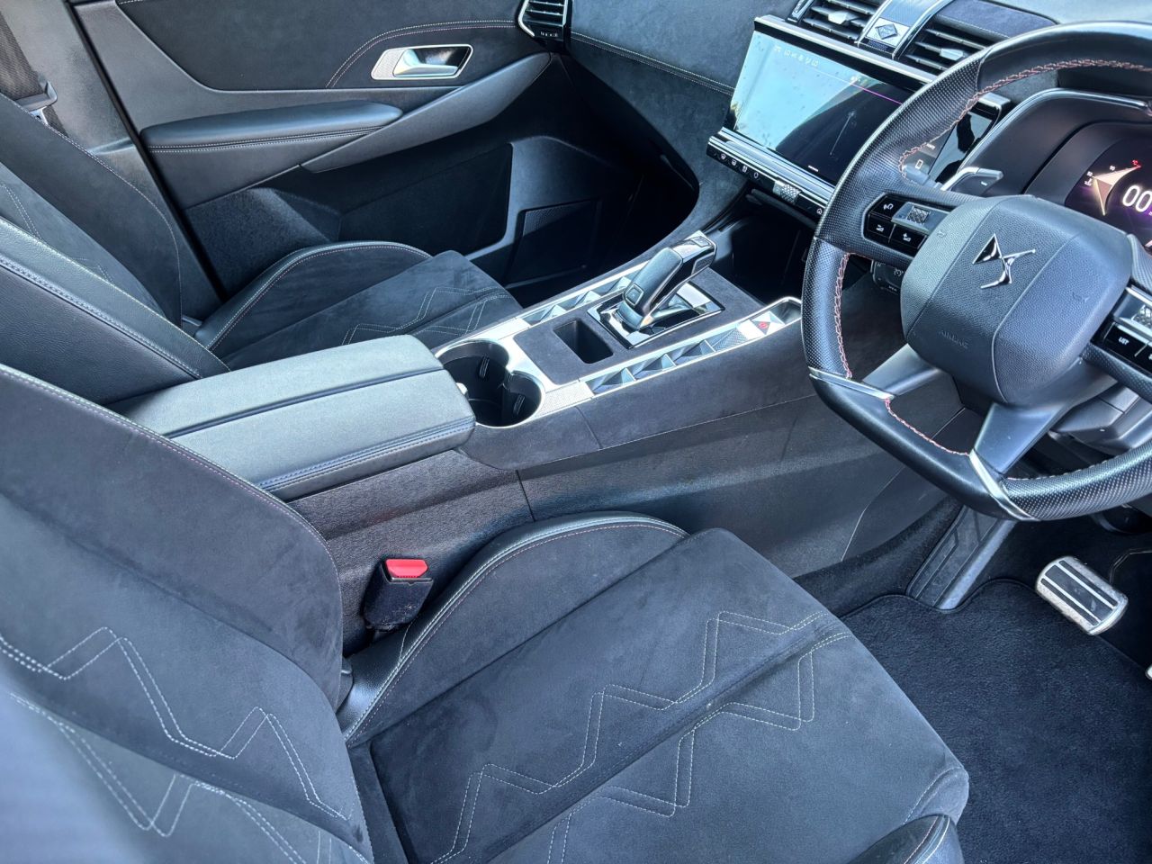 2023 DS AUTOMOBILES DS 7 1.5 BlueHDi Performance Line SUV 5dr Diesel EAT8 Euro 6 (s/s) (130 ps) - vehicle photo 7 for sale on PureCar