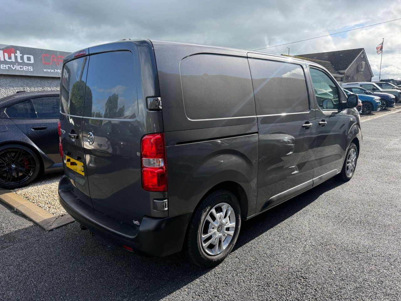 2020 VAUXHALL VIVARO 1.5 Turbo D 2700 Dynamic Panel Van 6dr Diesel Manual L1 H1 Euro 6 (s/s) (12 - vehicle photo 2 for sale on PureCar