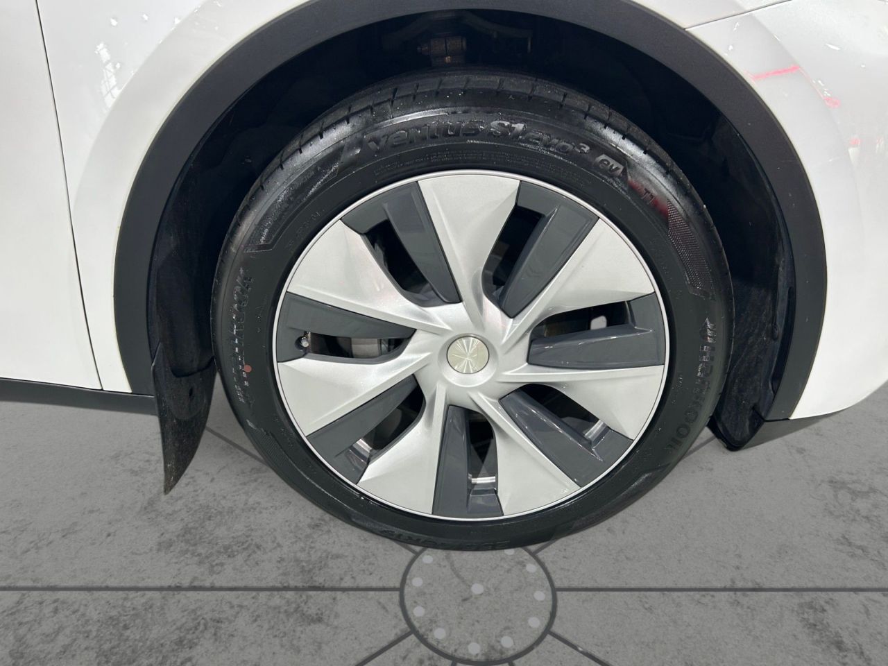 2023 73 TESLA MODEL Y
