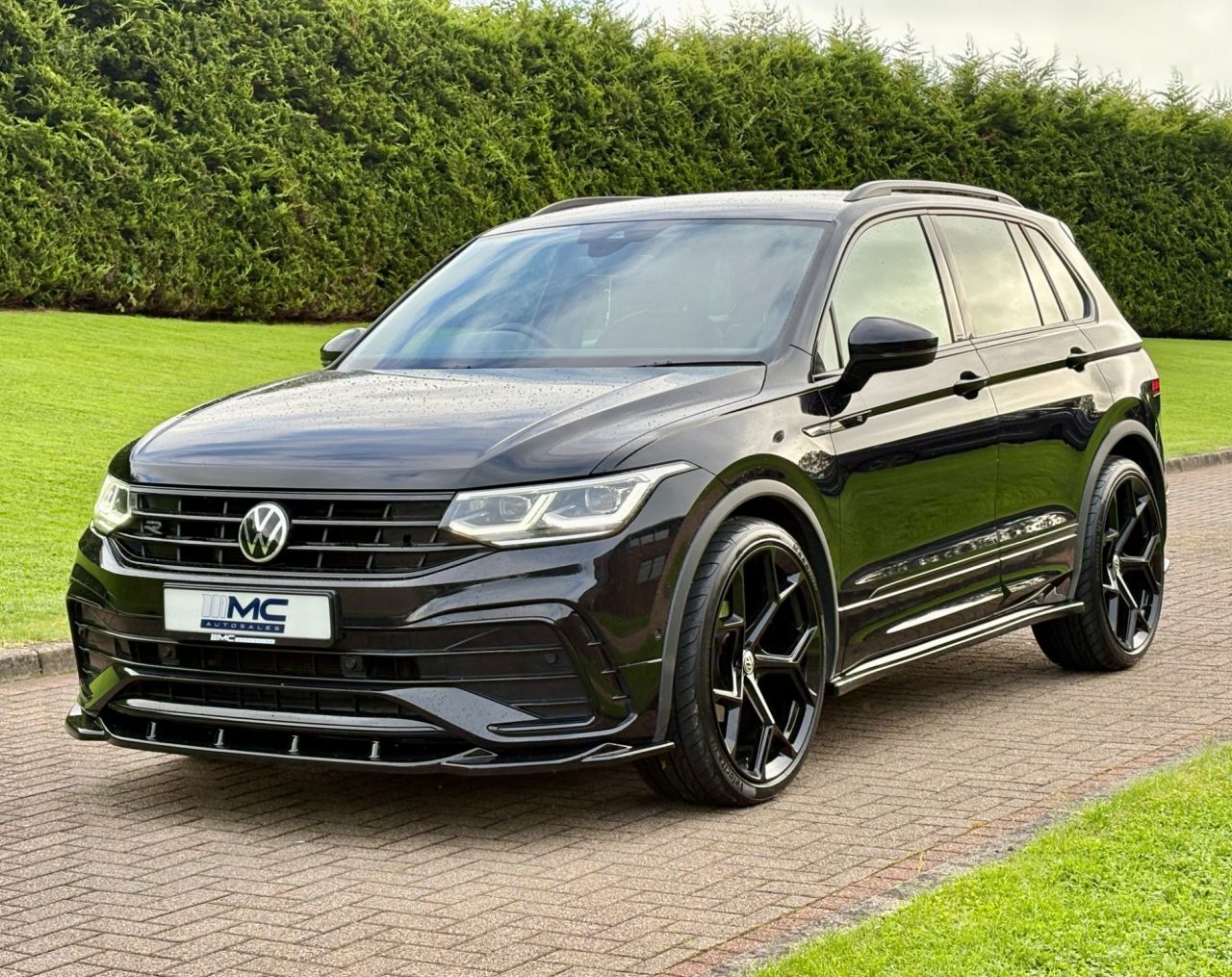 2023 VOLKSWAGEN TIGUAN 1.5 TSI R-Line Edition SUV 5dr Petrol DSG Euro 6 (s/s) (150 ps) - vehicle photo 2 for sale on PureCar
