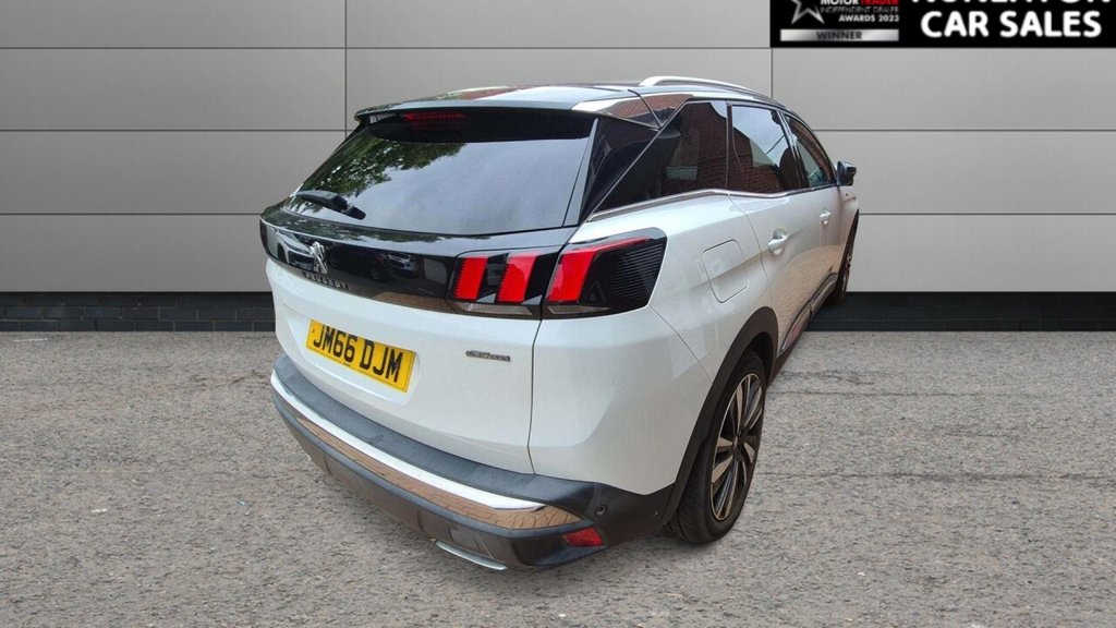 2019 Peugeot 3008 — image 2