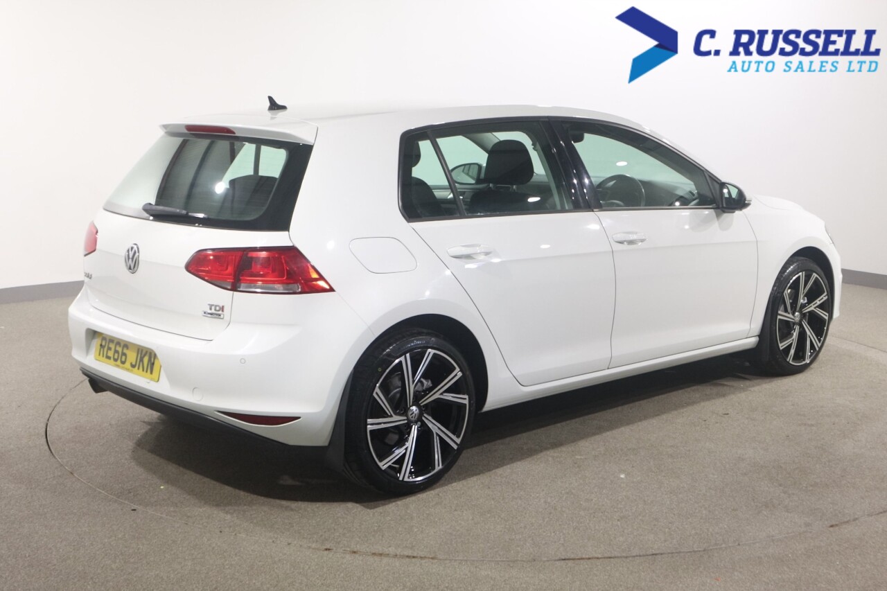 2016 VOLKSWAGEN GOLF 1.6 TDI BlueMotion Tech Match Edition Hatchback 5dr Diesel Manual Euro 6 (s - vehicle photo 10 for sale on PureCar