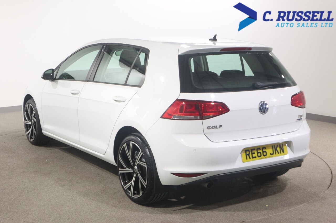 2016 VOLKSWAGEN GOLF 1.6 TDI BlueMotion Tech Match Edition Hatchback 5dr Diesel Manual Euro 6 (s - vehicle photo 14 for sale on PureCar