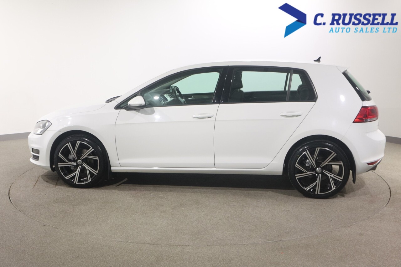 2016 VOLKSWAGEN GOLF 1.6 TDI BlueMotion Tech Match Edition Hatchback 5dr Diesel Manual Euro 6 (s - vehicle photo 16 for sale on PureCar