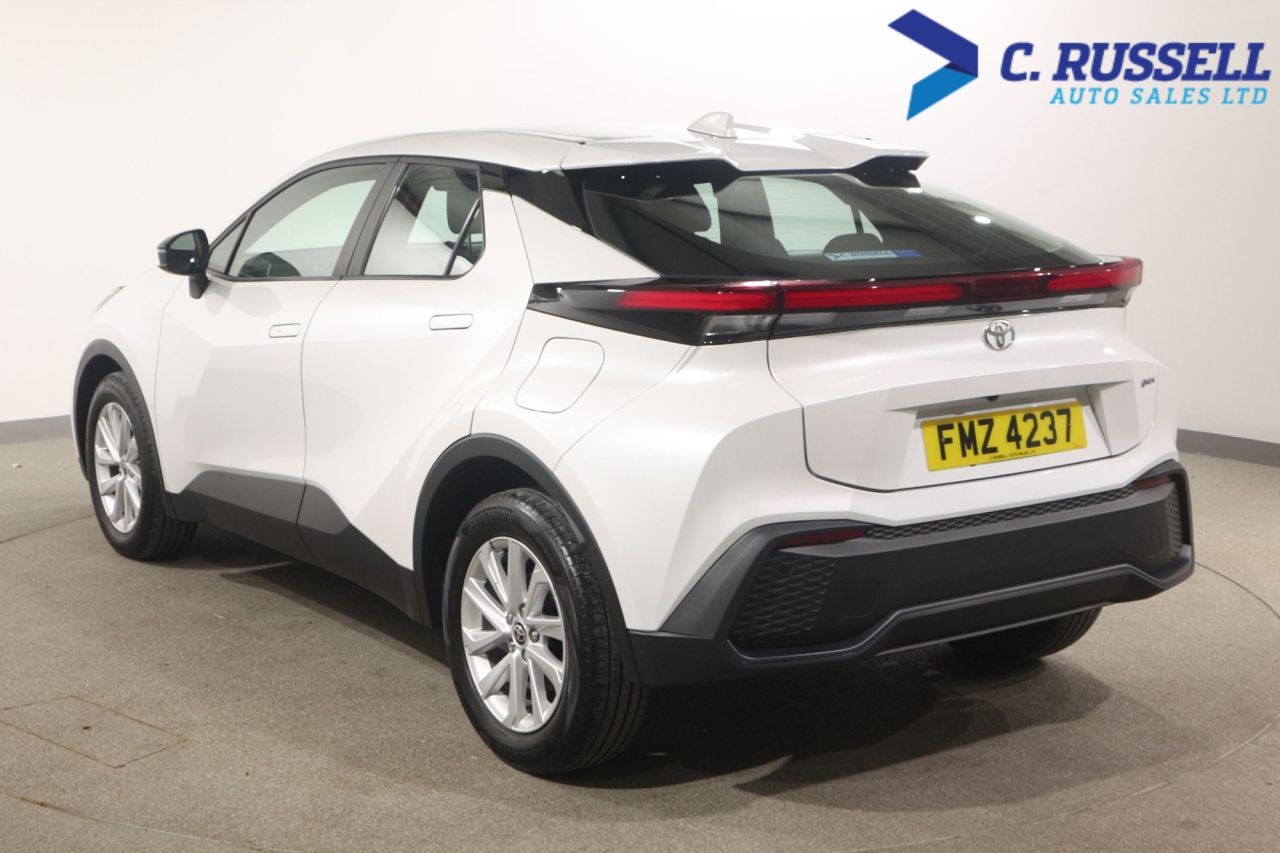 2024 TOYOTA C-HR 1.8 VVT-h Icon SUV 5dr Petrol Hybrid CVT Euro 6 (s/s) (140 ps) - vehicle photo 13 for sale on PureCar