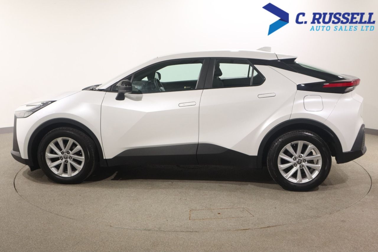 2024 TOYOTA C-HR 1.8 VVT-h Icon SUV 5dr Petrol Hybrid CVT Euro 6 (s/s) (140 ps) - vehicle photo 15 for sale on PureCar