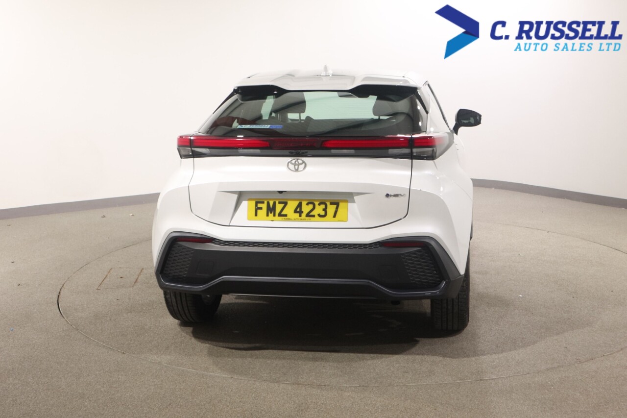 2024 TOYOTA C-HR 1.8 VVT-h Icon SUV 5dr Petrol Hybrid CVT Euro 6 (s/s) (140 ps) - vehicle photo 12 for sale on PureCar