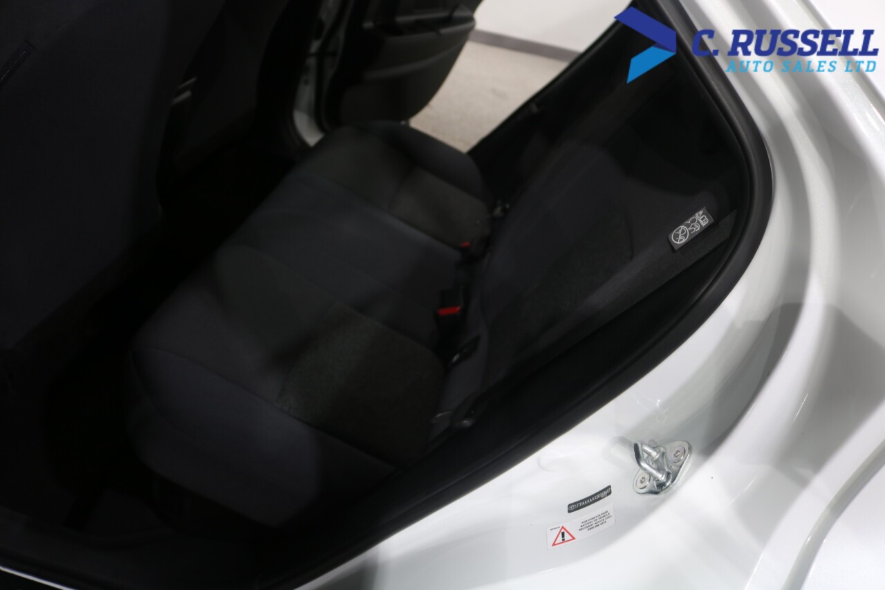 2024 TOYOTA C-HR 1.8 VVT-h Icon SUV 5dr Petrol Hybrid CVT Euro 6 (s/s) (140 ps) - vehicle photo 26 for sale on PureCar