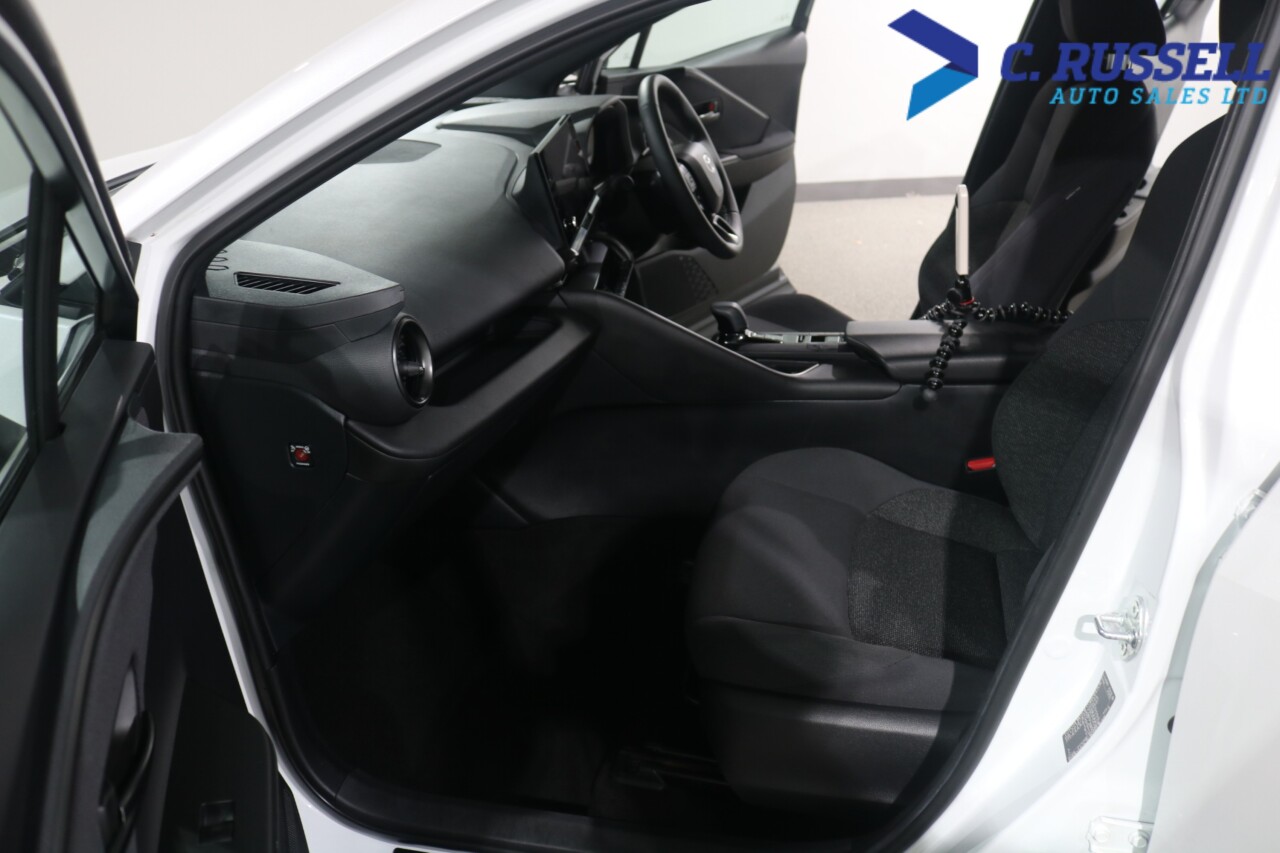 2024 TOYOTA C-HR 1.8 VVT-h Icon SUV 5dr Petrol Hybrid CVT Euro 6 (s/s) (140 ps) - vehicle photo 28 for sale on PureCar