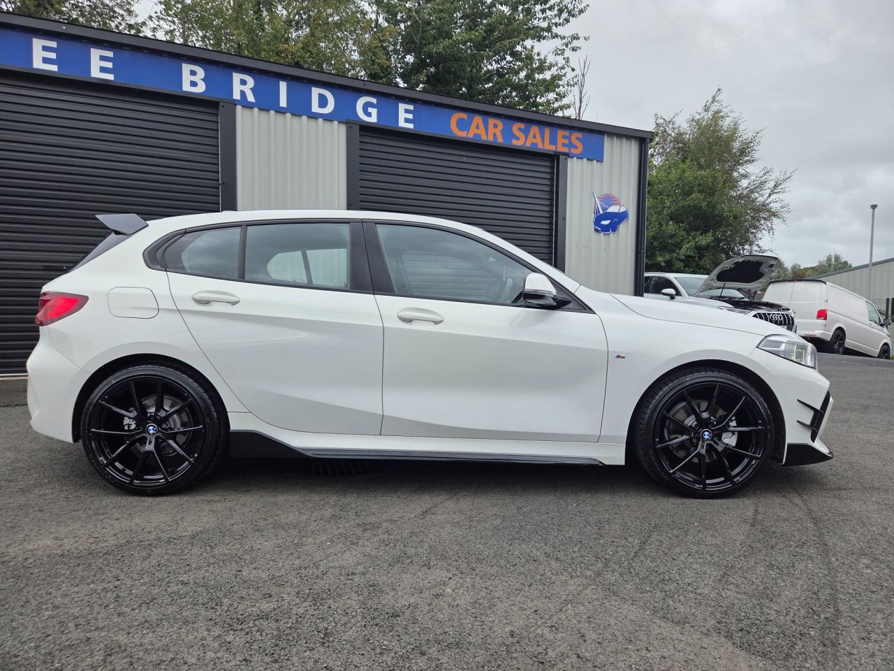 2019 BMW 1 SERIES 1.5 116d M Sport Hatchback 5dr Diesel DCT Euro 6 (s/s) (116 ps) - vehicle photo 9 for sale on PureCar