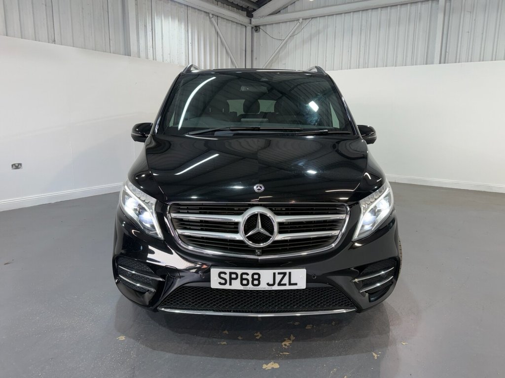 2019 Mercedes-Benz V Class — image 2