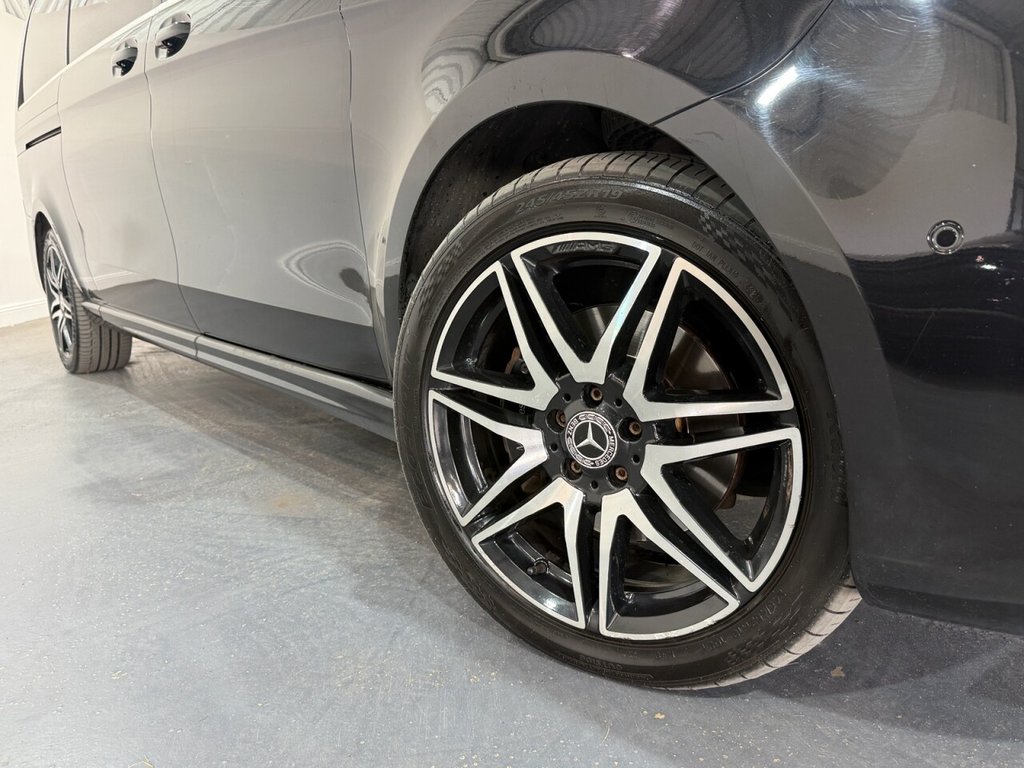 2019 Mercedes-Benz V Class — image 4