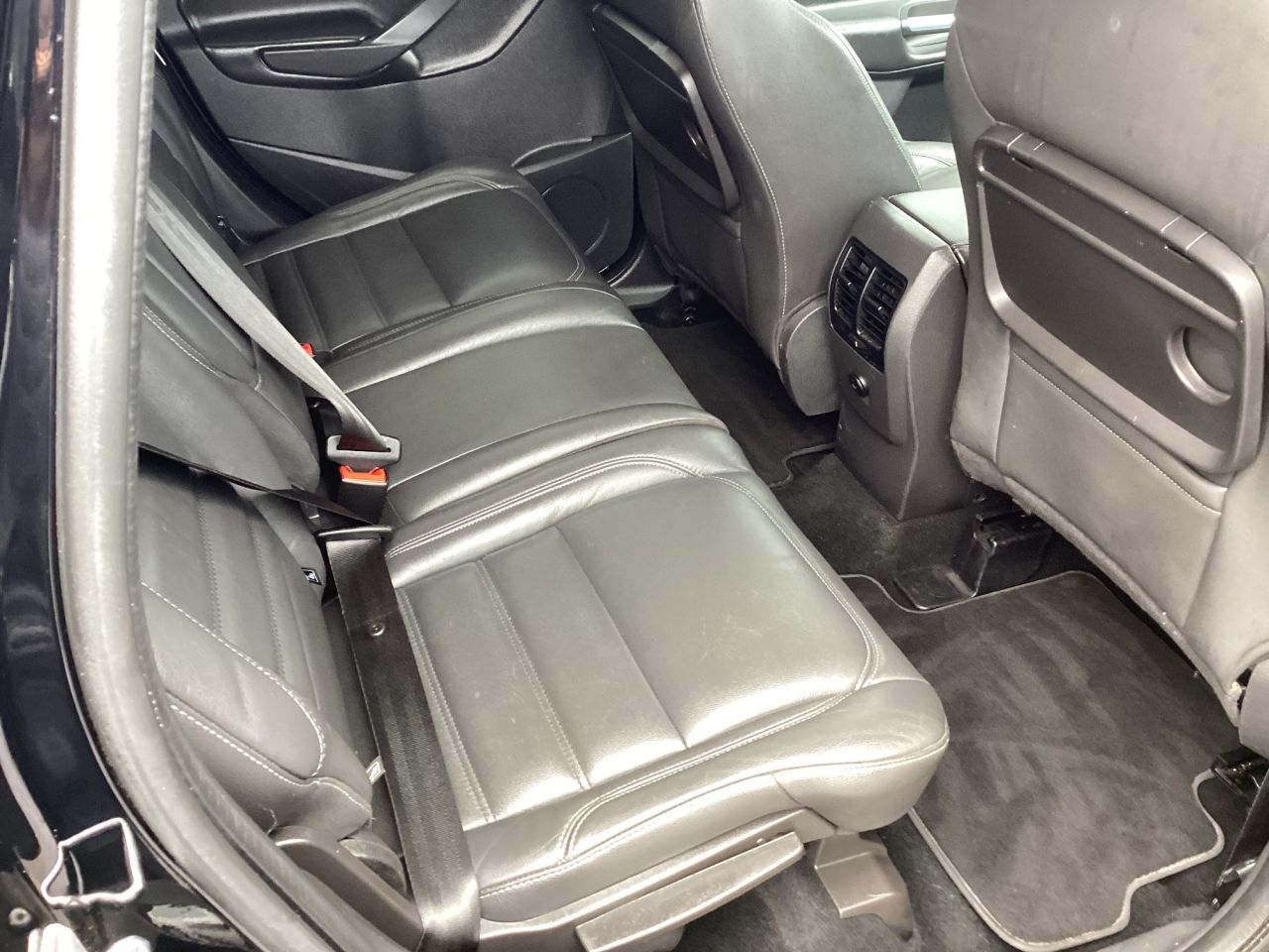 2017 FORD KUGA 2.0 TDCi Titanium X SUV 5dr Diesel Manual AWD Euro 6 (s/s) (180 ps) - vehicle photo 8 for sale on PureCar