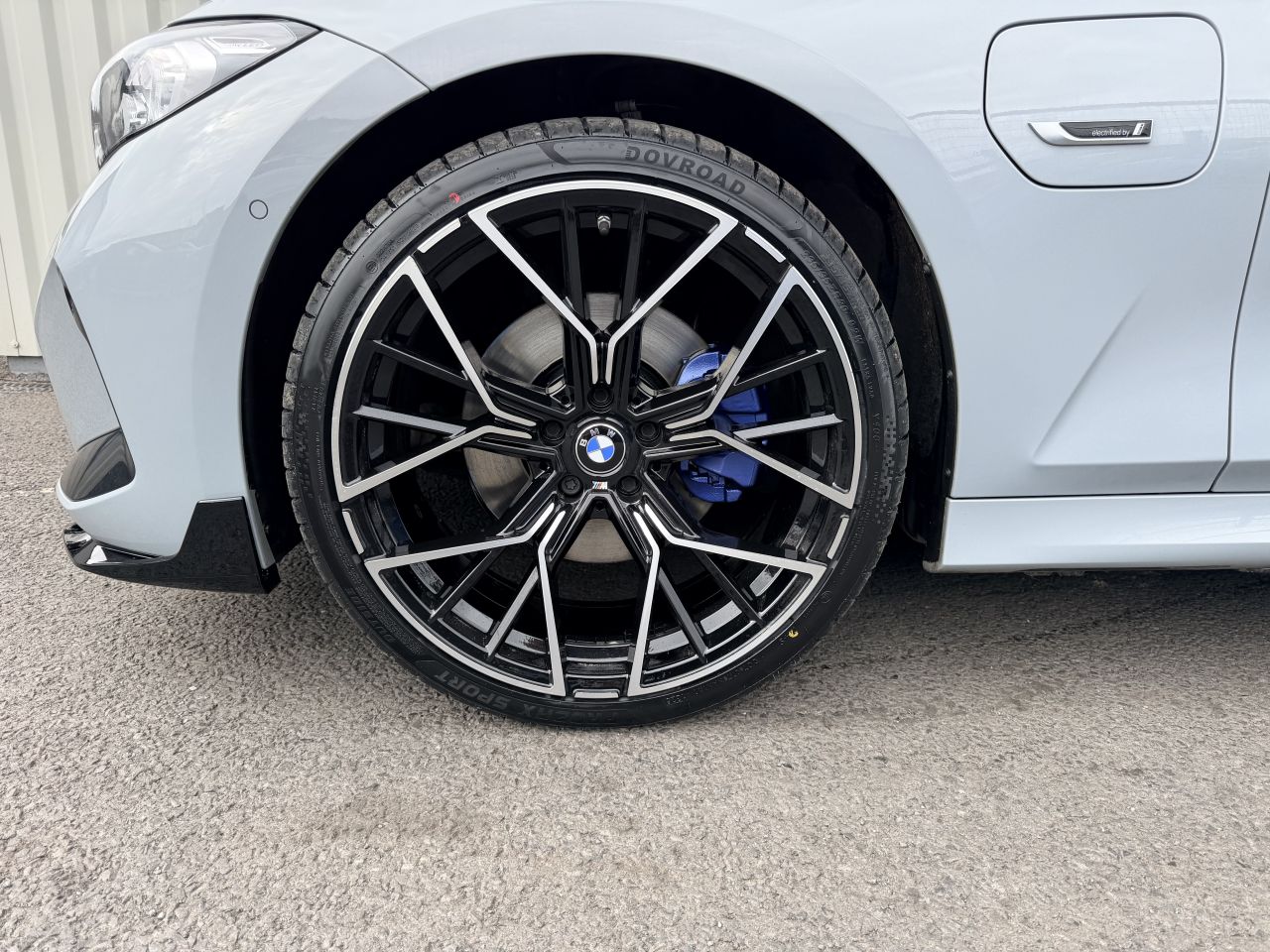 2023 BMW 3 SERIES 2.0 330e 12kWh M Sport Saloon 4dr Petrol Plug-in Hybrid Auto Euro 6 (s/s) ( - vehicle photo 7 for sale on PureCar